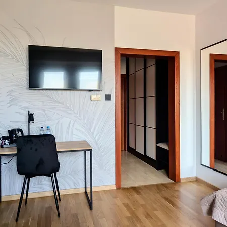 ホテル Reslinski 3*