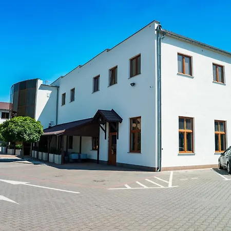 Reslinski Hotel 3*