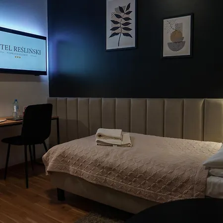 Reslinski Hotel