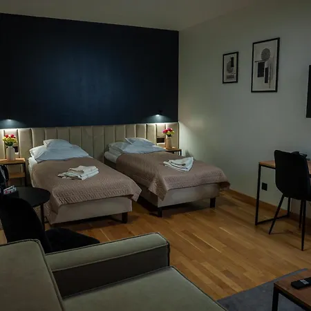 Reslinski ホテル 3*