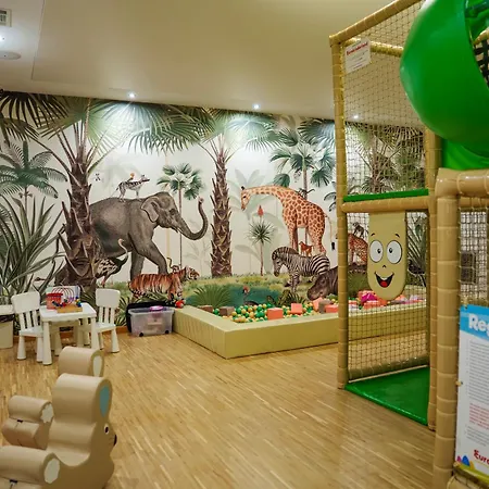 Reslinski 3* グロジスク・ヴィェルコポルスキ