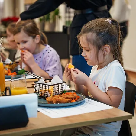 Reslinski Ξενοδοχείο Grodzisk Wielkopolski