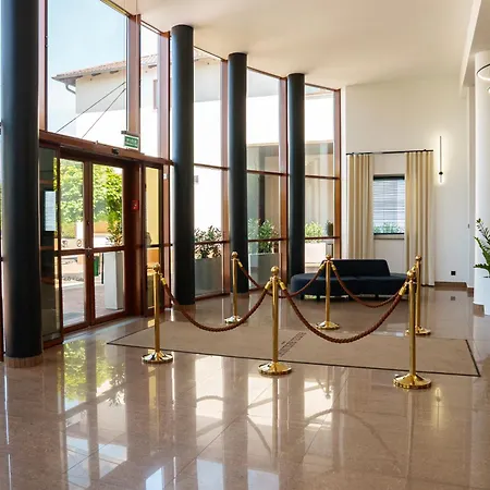 Reslinski Hotel